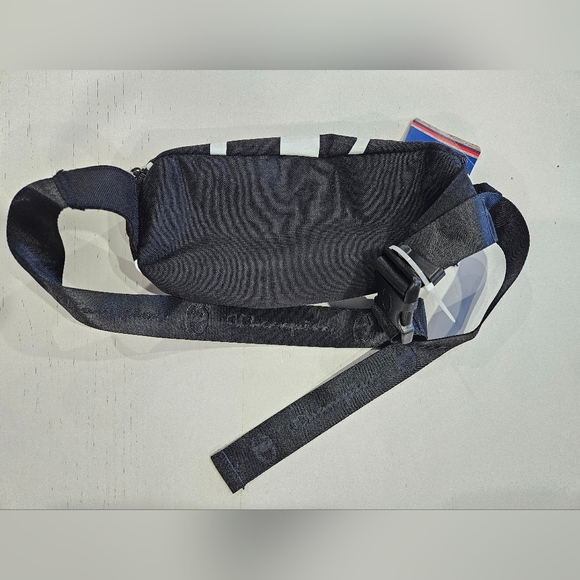 Champion Unisex-Adult's Prime Sling Waist Pack, One Size - Picture 3 of 5